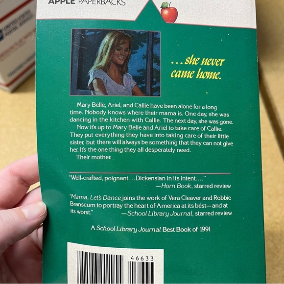 Bundle of 4 Apple Paperbacks young readers books - Picture 4 of 5